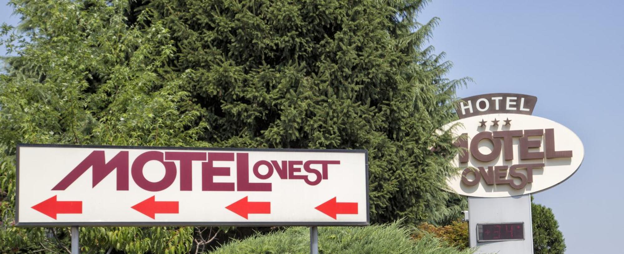 Hotel Motel Ovest Vittuone Exterior foto