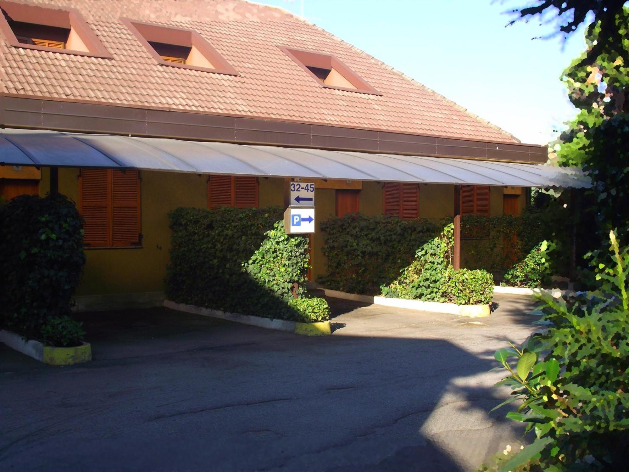 Hotel Motel Ovest Vittuone Exterior foto
