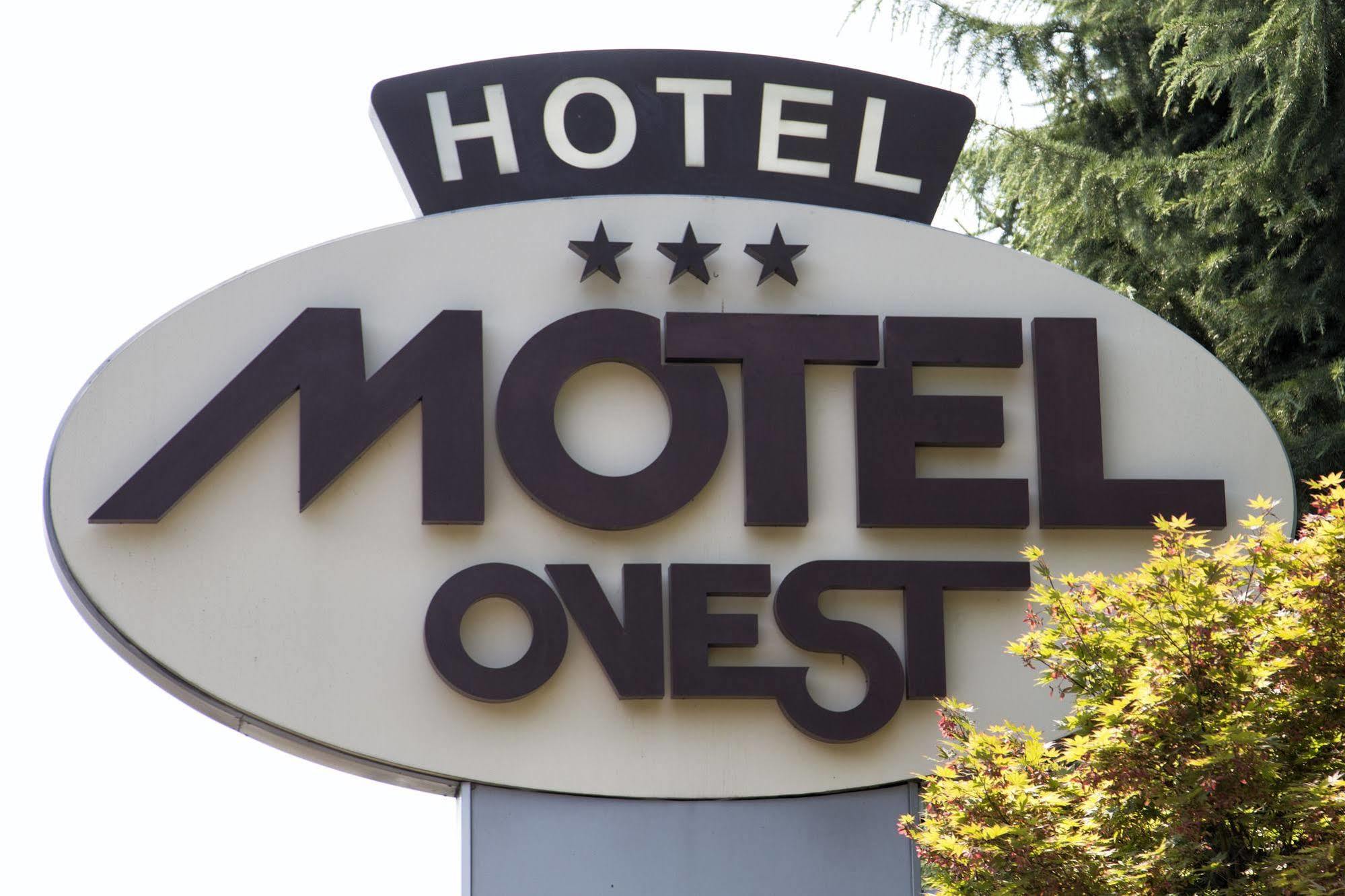 Hotel Motel Ovest Vittuone Exterior foto